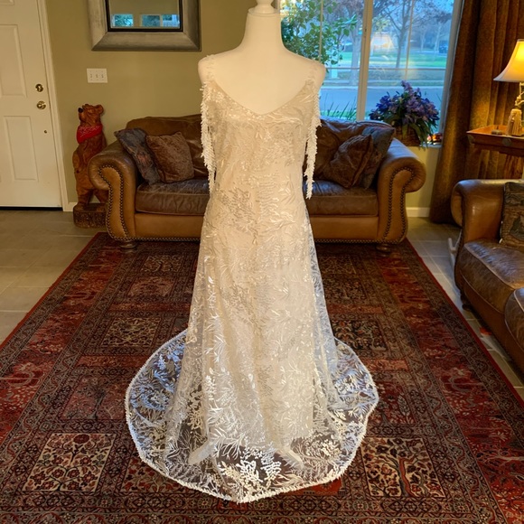 COPY - 👰Wedding Dress Ivory👰 - Picture 6 of 9